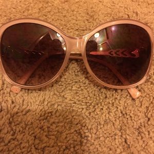 Blush sunglasses